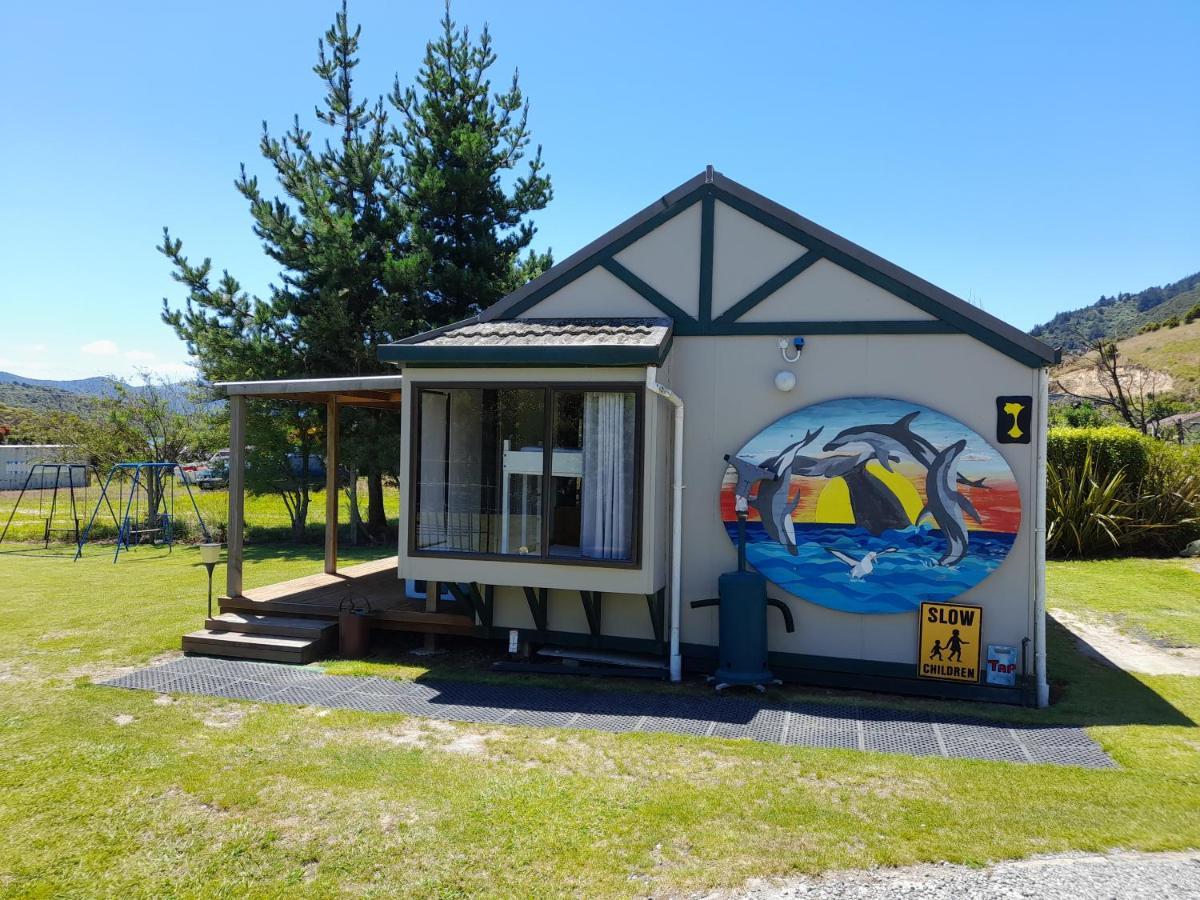 Picton'S Waikawa Bay Holiday Park Exterior photo